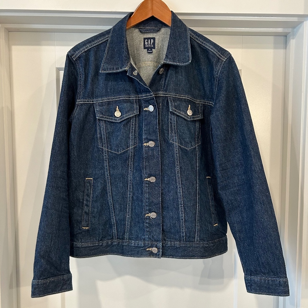 GAP Denim Jacket Size XL Like New